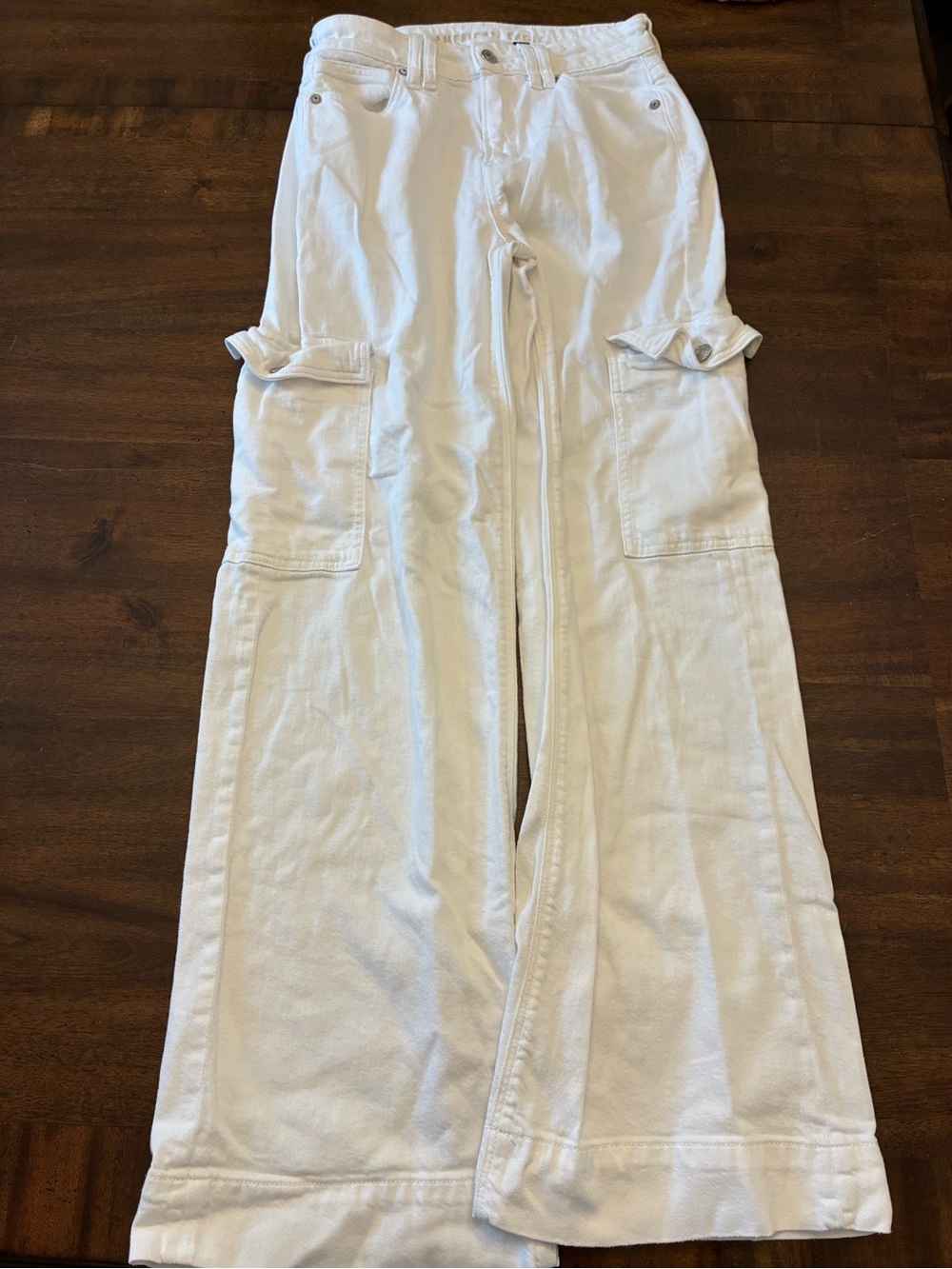 American Eagle Baggy Wide Leg Jeans Size 0 Super High Rise White Cargo Pockets